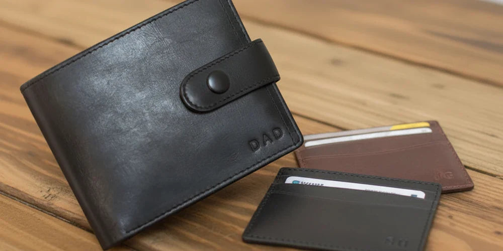 Wallets vs Cardholders: Finding Your Perfect Match