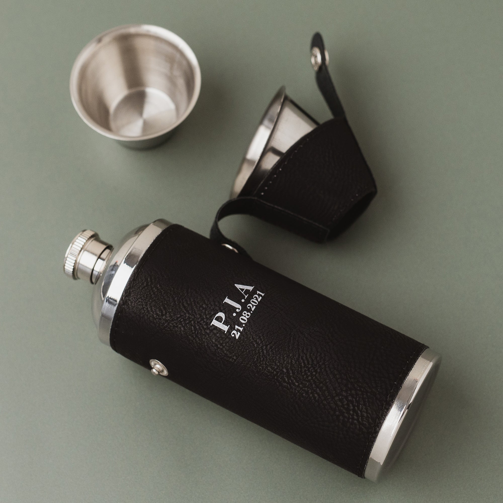 Personalised Hunters Flask With Shot Cups - Black / Silver